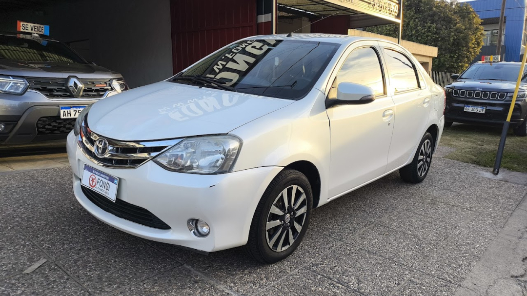 Toyota Etios 1.5 Platinum 2016