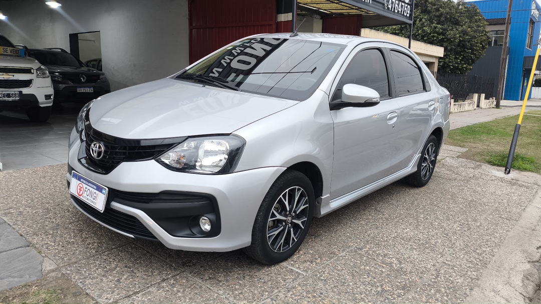 Toyota Etios 1.5 XLS AT 2020
