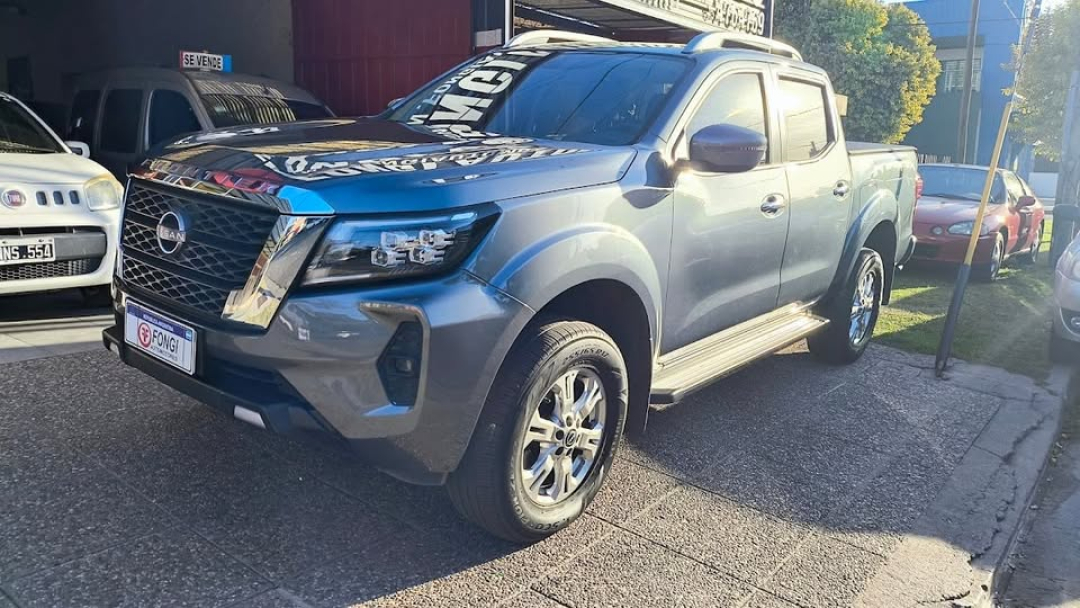 Nissan Frontier 2.3T XE 4x2 MT 2023