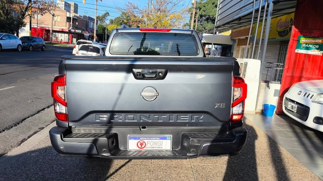 Nissan Frontier 2.3T XE 4x2 MT 2023